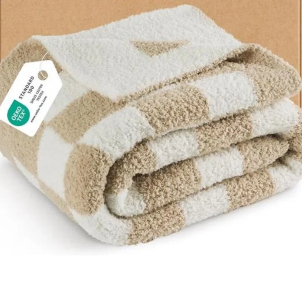 Throw Blanket for Couch Bed Sofa - Super Soft, Beige, Checkered Throw 60x70 new